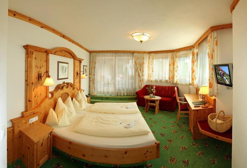 Hotel Sonnenhof 4*