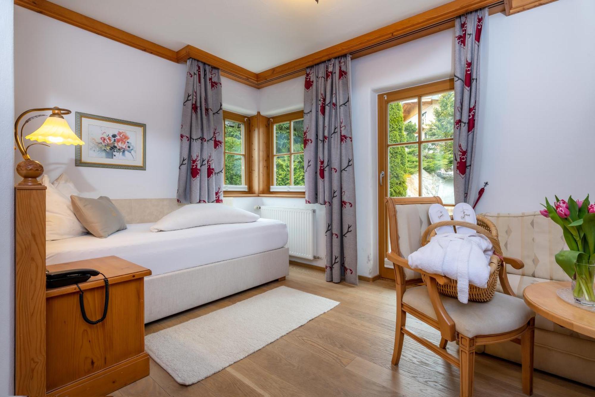 Hotel Sonnenhof 4*